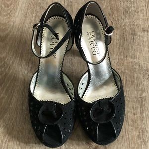 Franco Sarto peep toe heels. Black shade sz: 6.5.